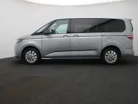 Używany VW Multivan Life 150 KM (110 kW) 2025 Srebrny Minivan