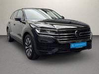 Gebraucht VW Touareg Basis 231 PS (169 kW) 2025 Grenadillschwarz metallic SUV