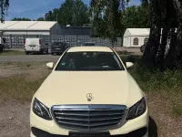Gebraucht Mercedes E200 160 PS (117 kW) 2019 Gelb Limousine