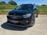 Gebraucht Kia Stonic Spirit 120 PS (88 kW) 2017 Schwarz SUV