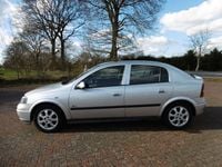 Gebraucht Opel Astra Njoy 101 PS (74 kW) 2003 Silber Limousine