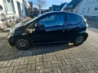 Gebraucht Toyota Aygo 68 PS (50 kW) 2010 Schwarz Kleinwagen
