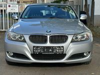 Gebraucht BMW 318 143 PS (105 kW) 2010 Silber Kombi
