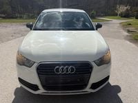 Gebraucht Audi A1 Attraction 86 PS (63 kW) 2011 Weiß Kleinwagen