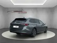 Gebraucht Skoda Superb 193 PS (141 kW) 2025 Graphite grau (metallic) Kombi