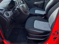 Gebraucht Hyundai i10 65 PS (47 kW) 2008 Rot Kleinwagen