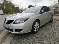 Gebraucht Renault Latitude 150 PS (110 kW) 2011 Silber Limousine