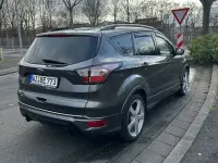 Gebraucht Ford Kuga 182 PS (133 kW) 2018 Grau SUV
