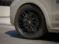Neu Porsche Cayenne Coupe GTS 500 PS (367 kW) 2026 Kreide SUV