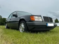 Gebraucht Mercedes E300 Sportline 180 PS (132 kW) 1991 Schwarz Limousine