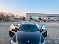 Gebraucht Mercedes E250 204 PS (150 kW) 2015 Schwarz Limousine