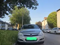 Gebraucht Opel Astra 116 PS (85 kW) 2008 Silber Kleinwagen