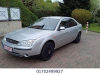 Gebraucht Ford Mondeo Ghia 125 PS (91 kW) 2001 Silber Limousine