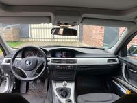 Gebraucht BMW 320 170 PS (125 kW) 2011 Silber Kombi