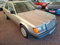Gebraucht Mercedes E230 136 PS (100 kW) 1987 Silber Limousine