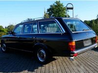 Gebraucht Mercedes E230 136 PS (100 kW) 1985 Schwarz Kombi