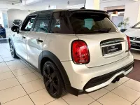 Używany Mini Cooper S Classic 178 KM (130 kW) 2022 Srebrny Hatchback