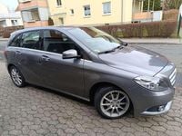 Gebraucht Mercedes B180 122 PS (89 kW) 2013 Silber Van / Kleinbus