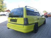 Gebraucht Opel Astra 150 PS (110 kW) 1994 Gelb Kombi