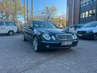 Second-hand Mercedes E200 163 CP (119 kW) 2005 Negru Break