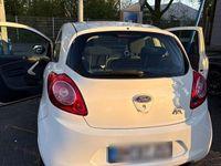 Gebraucht Ford Ka Titanium 69 PS (50 kW) 2009 Weiß Kleinwagen