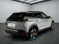 Second-hand Peugeot e-2008 Allure 100 kW (136 CP) 2021 Gri SUV