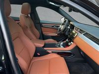 Gebraucht Jaguar F-Pace R-Dynamic 206 PS (151 kW) 2023 Santorini black SUV
