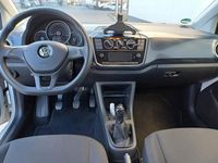 Gebraucht VW up! Move 90 PS (66 kW) 2017 Weiß Kleinwagen