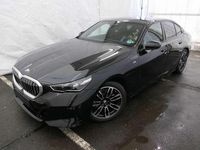 Gebraucht BMW 520 M Sport 197 PS (144 kW) 2025 Saphirschwarz metallic Limousine