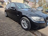 Gebraucht BMW 316 116 PS (85 kW) 2011 Schwarz Limousine