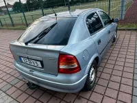 Używany Opel Astra 101 KM (74 kW) 2001 Srebrny Sedan/Limuzyna