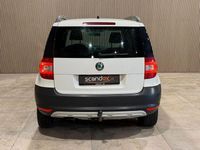 Używany Skoda Yeti 105 KM (77 kW) 2012 Biały SUV