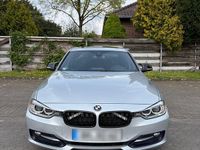 Second-hand BMW 320 Shadowline 184 CP (135 kW) 2012 Argintiu Berlinǎ