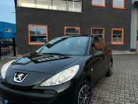 Gebraucht Peugeot 206+ 68 PS (50 kW) 2011 Schwarz Kleinwagen