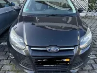 Gebraucht Ford Focus Trend 101 PS (74 kW) 2014 Schwarz Kombi