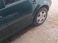 Gebraucht VW Golf III 75 PS (55 kW) 1998 Grün Kleinwagen