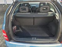 Second-hand Audi A2 75 CP (55 kW) 2002 Albastru Hatchback