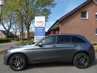Gebraucht Mercedes GLC220 AMG line 170 PS (125 kW) 2017 Selenitgrau SUV