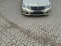 Gebraucht Mercedes E220 170 PS (125 kW) 2009 Gold Limousine