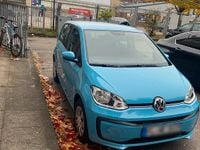 Second-hand VW up! 60 CP (44 kW) 2017 Albastru Hatchback