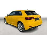 Gebraucht Audi A3 Sport 150 PS (110 kW) 2017 Gelb Limousine