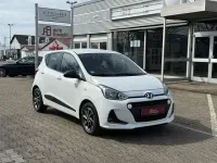 Gebraucht Hyundai i10 Passion 67 PS (49 kW) 2018 Weiß Kleinwagen