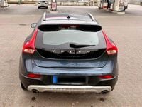Gebraucht Volvo V40 CC 190 PS (139 kW) 2017 Blau Kombi
