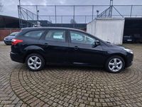 Gebraucht Ford Focus 125 PS (91 kW) 2014 Schwarz Kombi