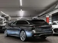 Neu Audi A6 S-Line 367 PS (269 kW) 2025 Daytonagrau perleffekt Kombi