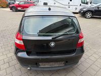 Gebraucht BMW 118 129 PS (94 kW) 2006 Saphirschwarz Kleinwagen