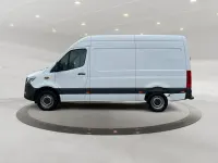 Gebraucht Mercedes Sprinter 170 PS (125 kW) 2024 Arktikweiss Van
