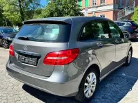 Gebraucht Mercedes B180 122 PS (89 kW) 2013 Mountaingrau Kleinwagen