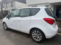 Używany Opel Meriva 101 KM (74 kW) 2015 Biały Minivan