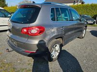 Gebraucht VW Tiguan 140 PS (102 kW) 2011 Grau SUV
